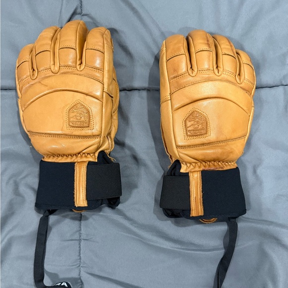 Hestra Fall Line Cork gloves size 8
